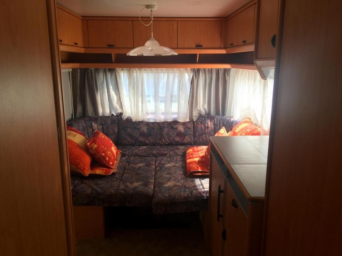 بريفلاكا Happy Home Caravans-With Air Conditioner المظهر الخارجي الصورة