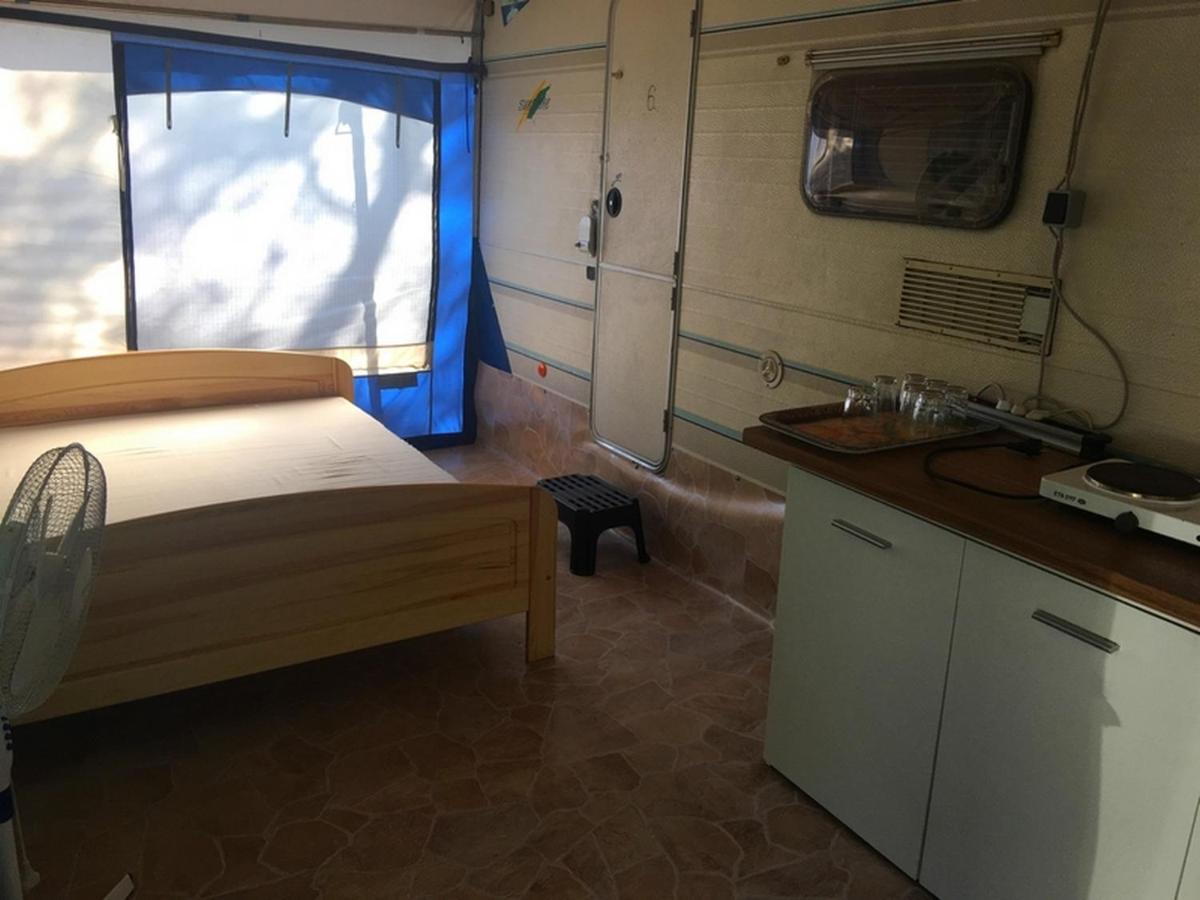 بريفلاكا Happy Home Caravans-With Air Conditioner المظهر الخارجي الصورة