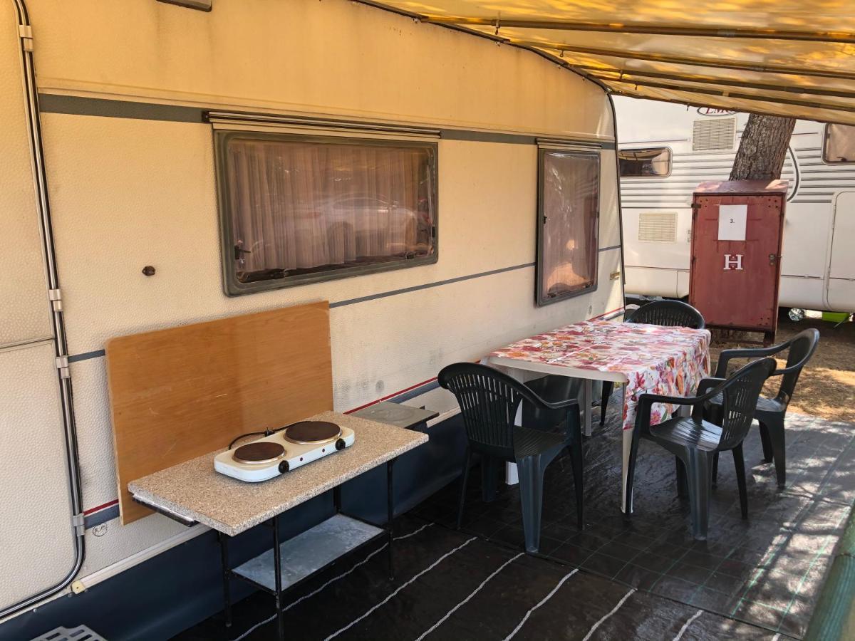 بريفلاكا Happy Home Caravans-With Air Conditioner المظهر الخارجي الصورة